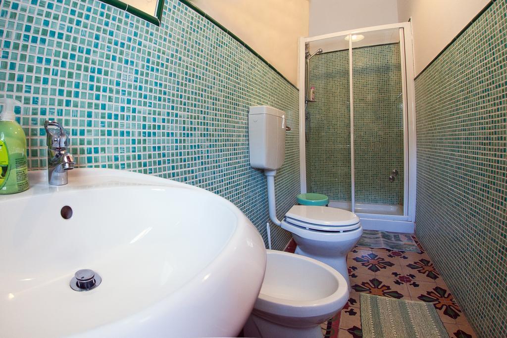 Umberto 33 Bed & Breakfast เปียซซา อาร์เมรีนา ห้อง รูปภาพ