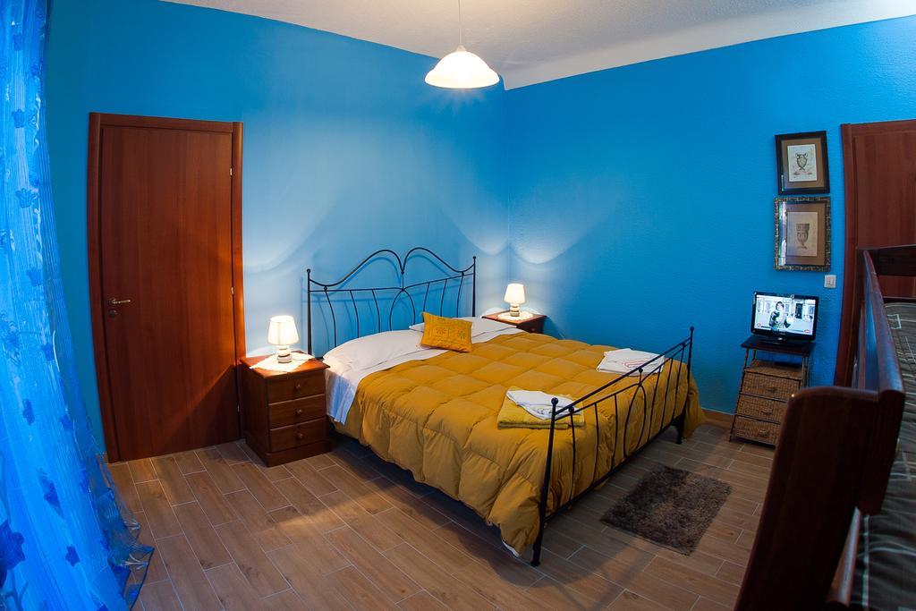 Umberto 33 Bed & Breakfast เปียซซา อาร์เมรีนา ห้อง รูปภาพ