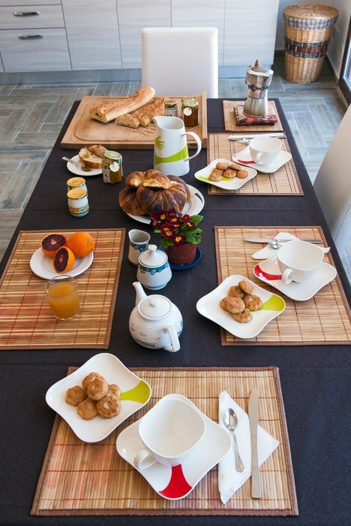 Umberto 33 Bed & Breakfast เปียซซา อาร์เมรีนา ภายนอก รูปภาพ